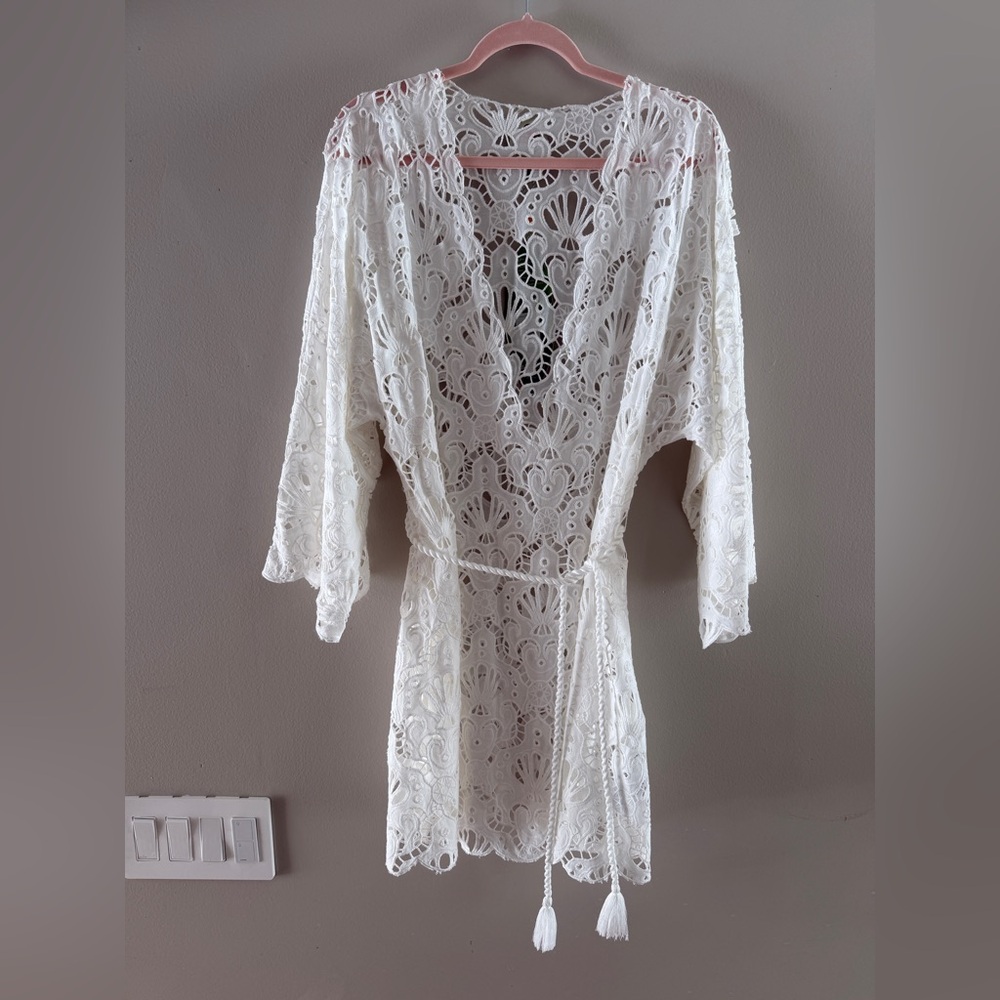 NWT FARM Rio White Seashell Eyelet Cover-up